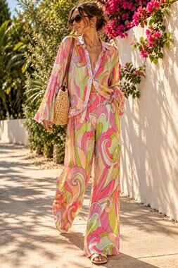 Retro 70s Style Pleated 2-Piece Set Wide Leg Pants & Blouse Swirl Print Size L